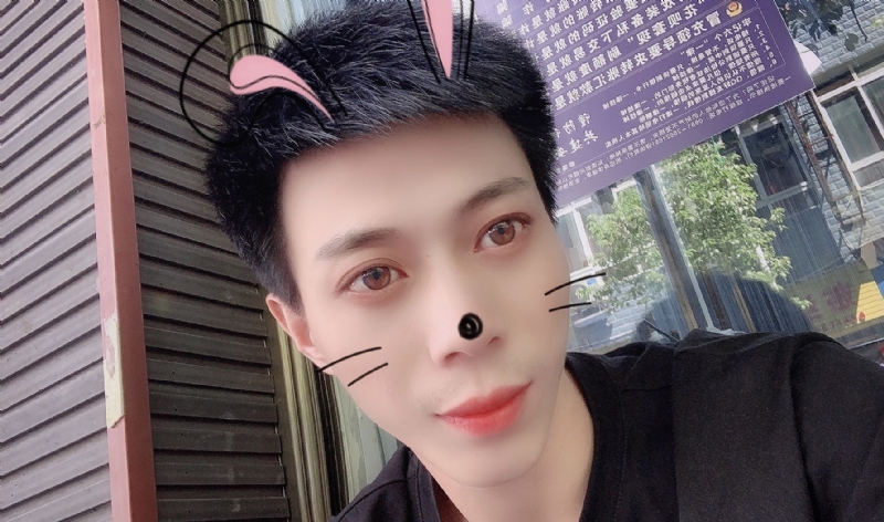 酒伴你的第一张照片--遵义蓝颜知己交友网